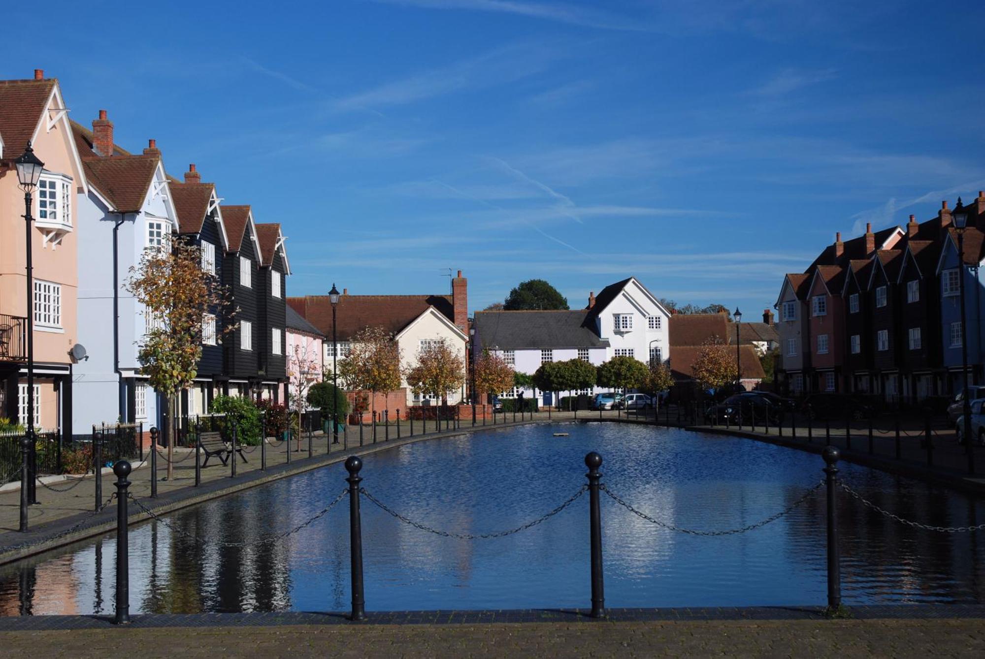 Queens Cottage, Wivenhoe Stylish, Plush, Cosy, Convenient & Quirky, 2X Double Bed Period Cottage Plus Patio - 9 Min Walk Train, 4 Min Walk High Street Pubs, Restaurants, Shops Ngoại thất bức ảnh